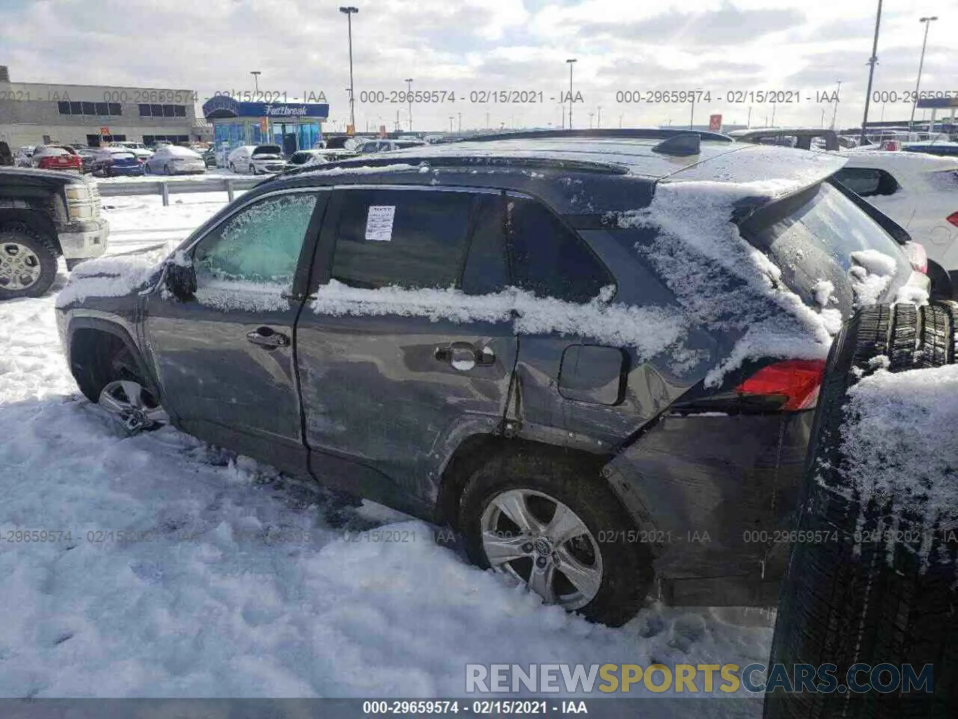 15 Photograph of a damaged car 2T3P1RFV9LC106791 TOYOTA RAV4 2020