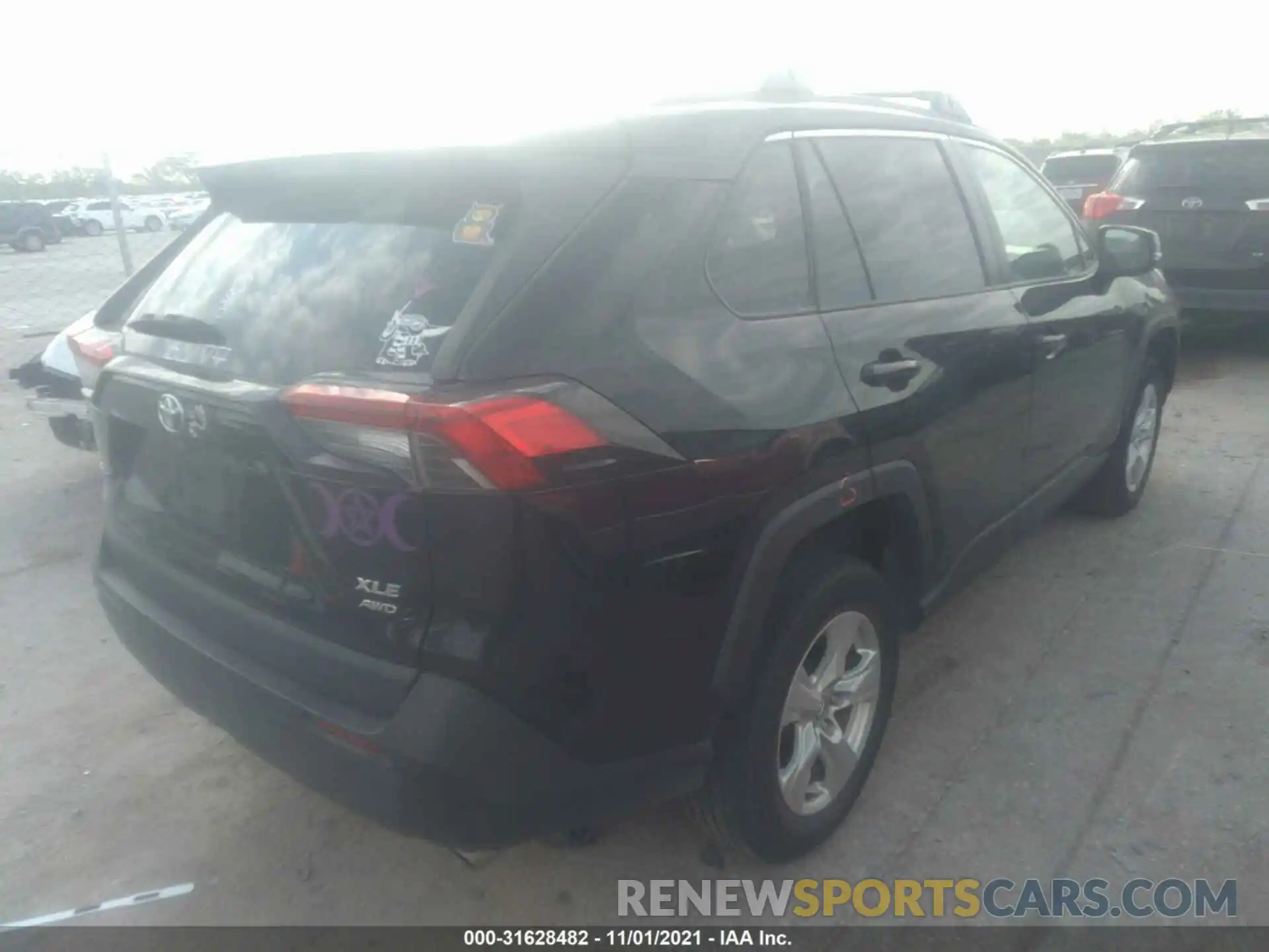 4 Photograph of a damaged car 2T3P1RFV9LW086332 TOYOTA RAV4 2020