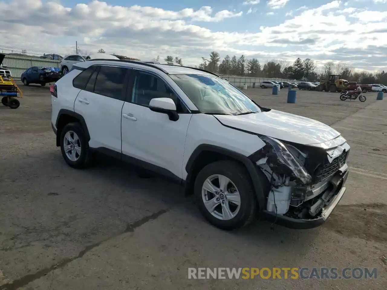 4 Photograph of a damaged car 2T3P1RFV9LW102237 TOYOTA RAV4 2020