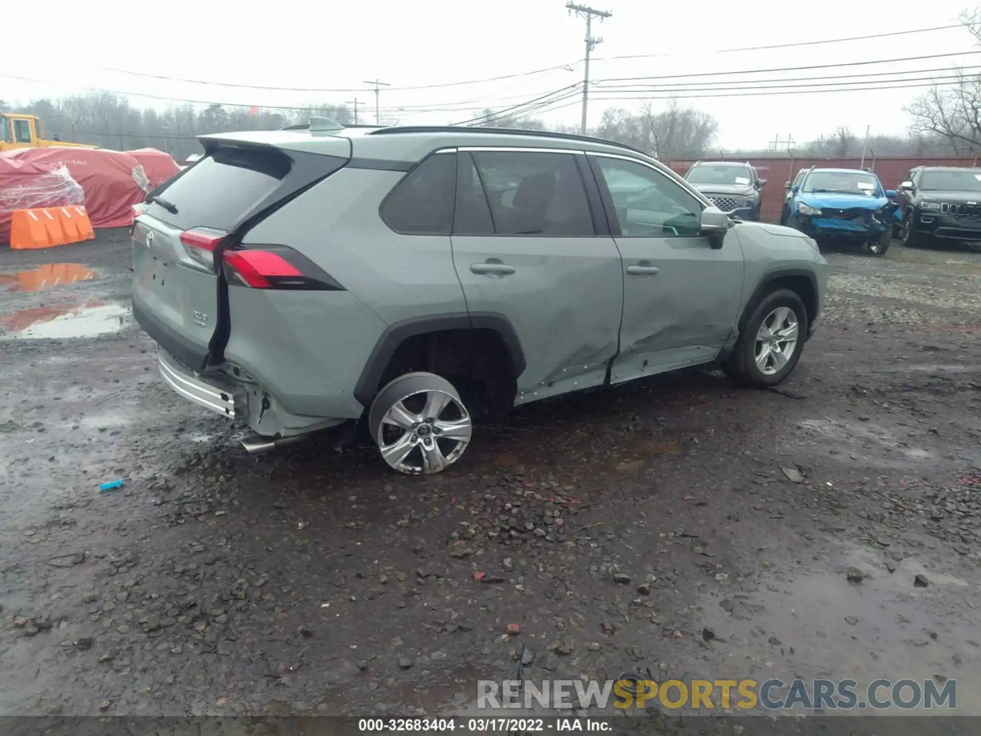 4 Photograph of a damaged car 2T3P1RFV9LW124819 TOYOTA RAV4 2020