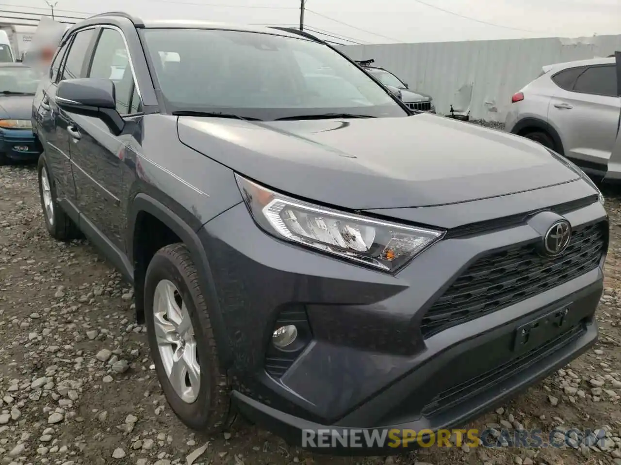 1 Photograph of a damaged car 2T3P1RFV9LW127686 TOYOTA RAV4 2020