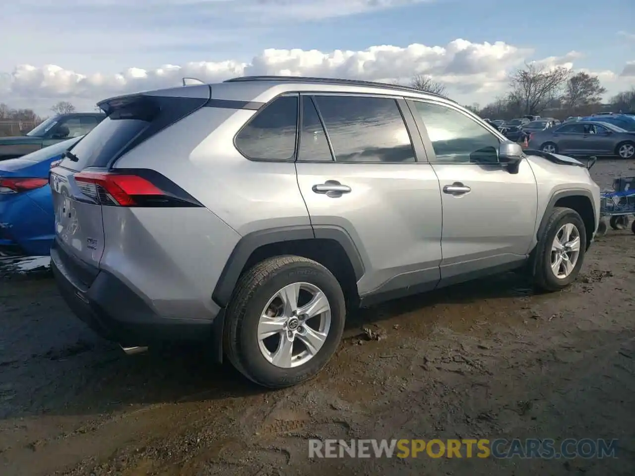 3 Photograph of a damaged car 2T3P1RFV9LW130233 TOYOTA RAV4 2020