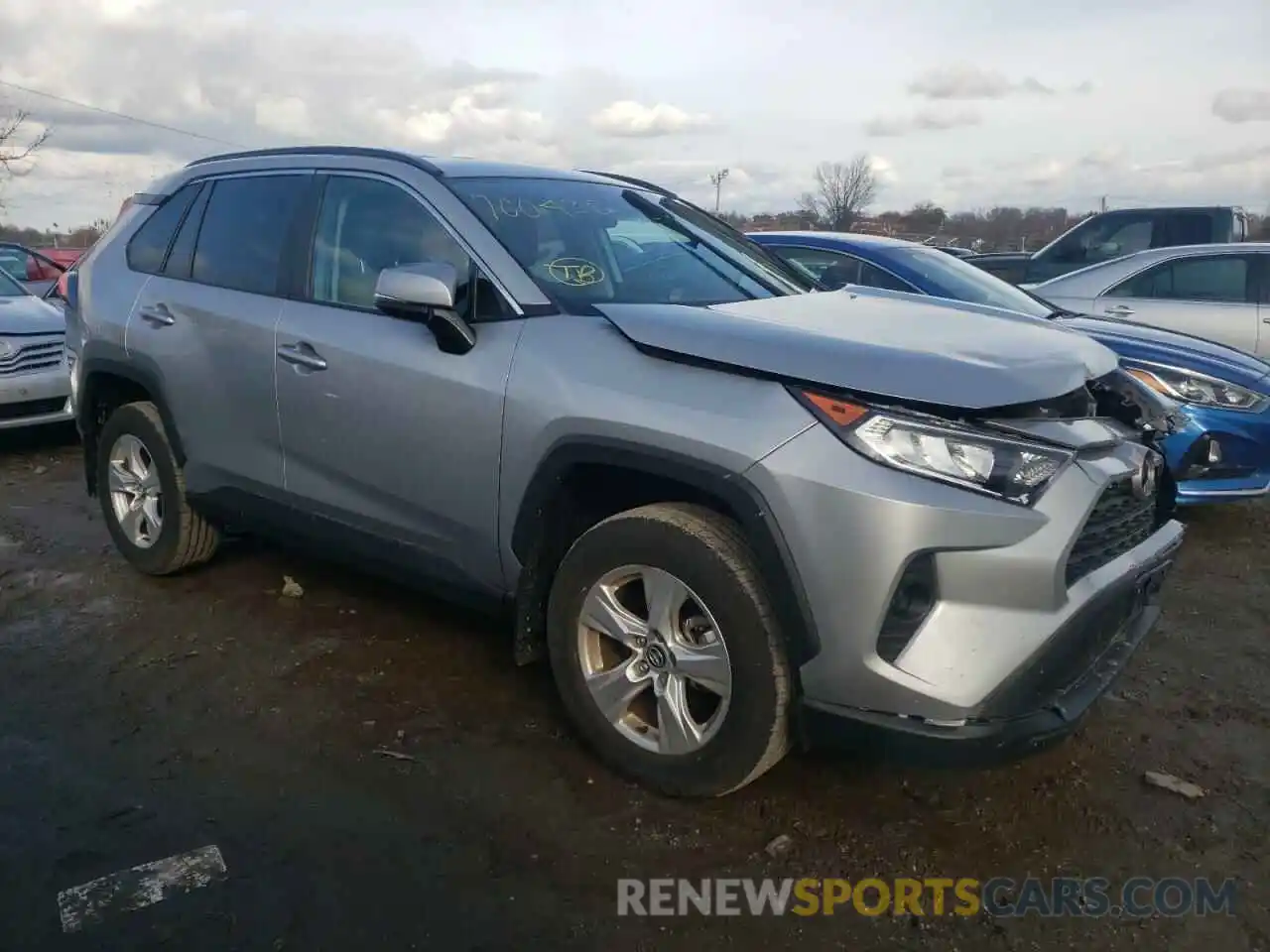 4 Photograph of a damaged car 2T3P1RFV9LW130233 TOYOTA RAV4 2020