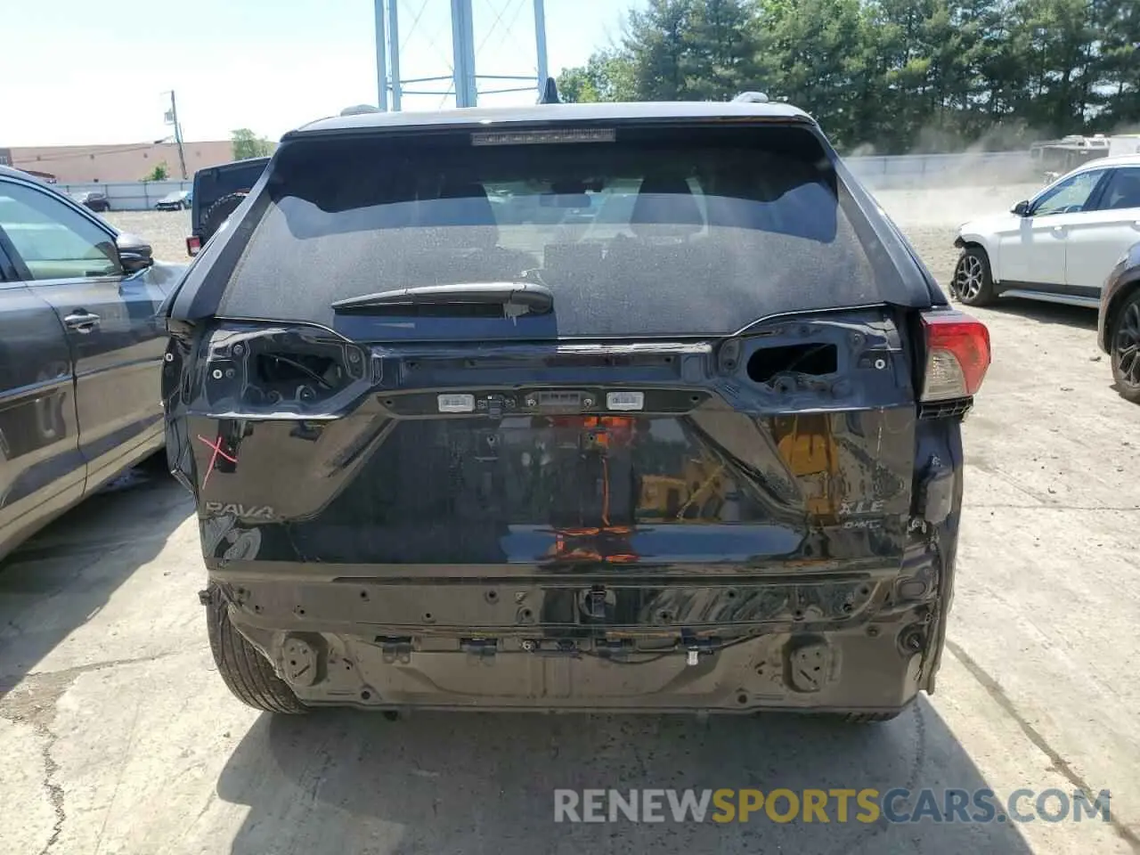 6 Photograph of a damaged car 2T3P1RFV9LW139689 TOYOTA RAV4 2020