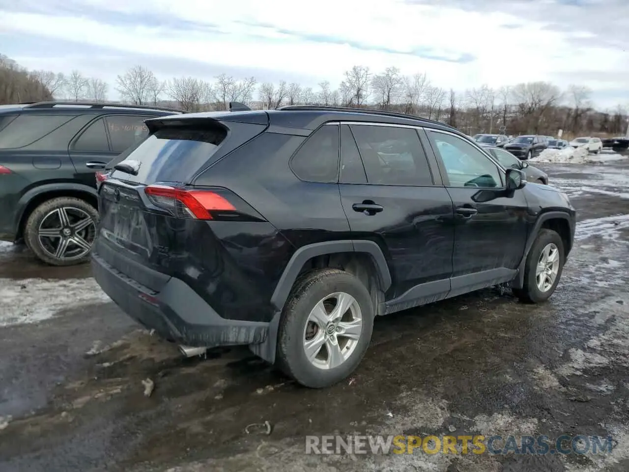 3 Photograph of a damaged car 2T3P1RFVXLC066284 TOYOTA RAV4 2020