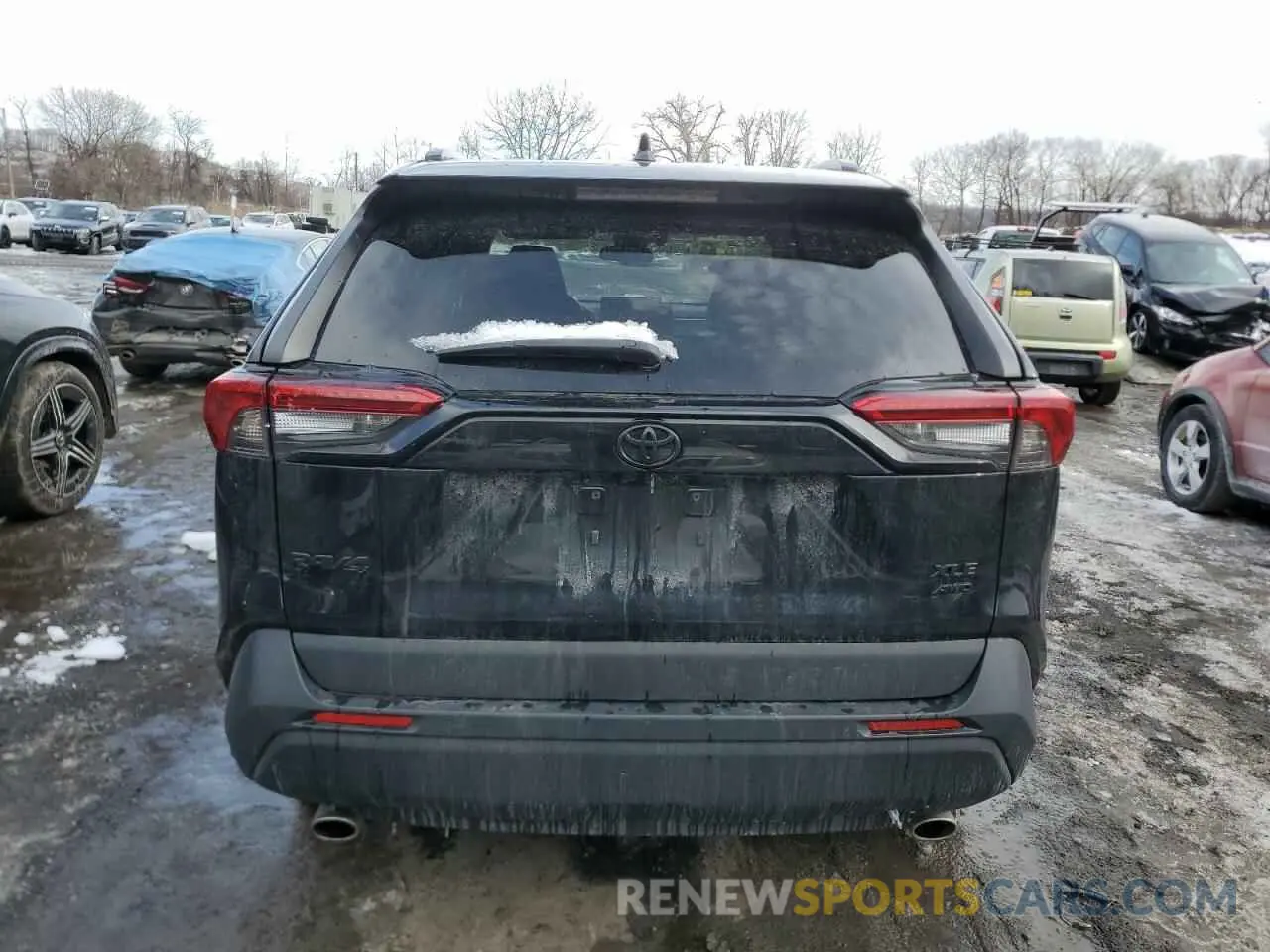 6 Photograph of a damaged car 2T3P1RFVXLC066284 TOYOTA RAV4 2020