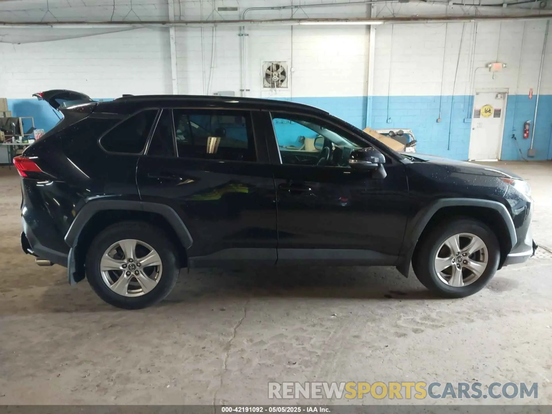 13 Photograph of a damaged car 2T3P1RFVXLC069847 TOYOTA RAV4 2020