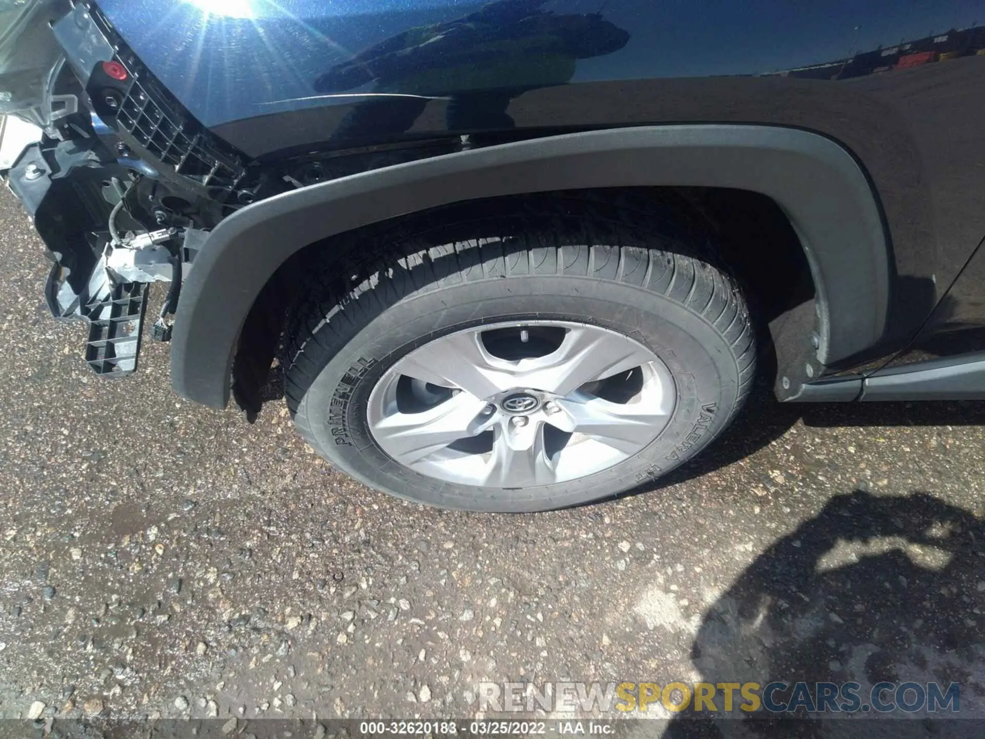 13 Photograph of a damaged car 2T3P1RFVXLC079066 TOYOTA RAV4 2020