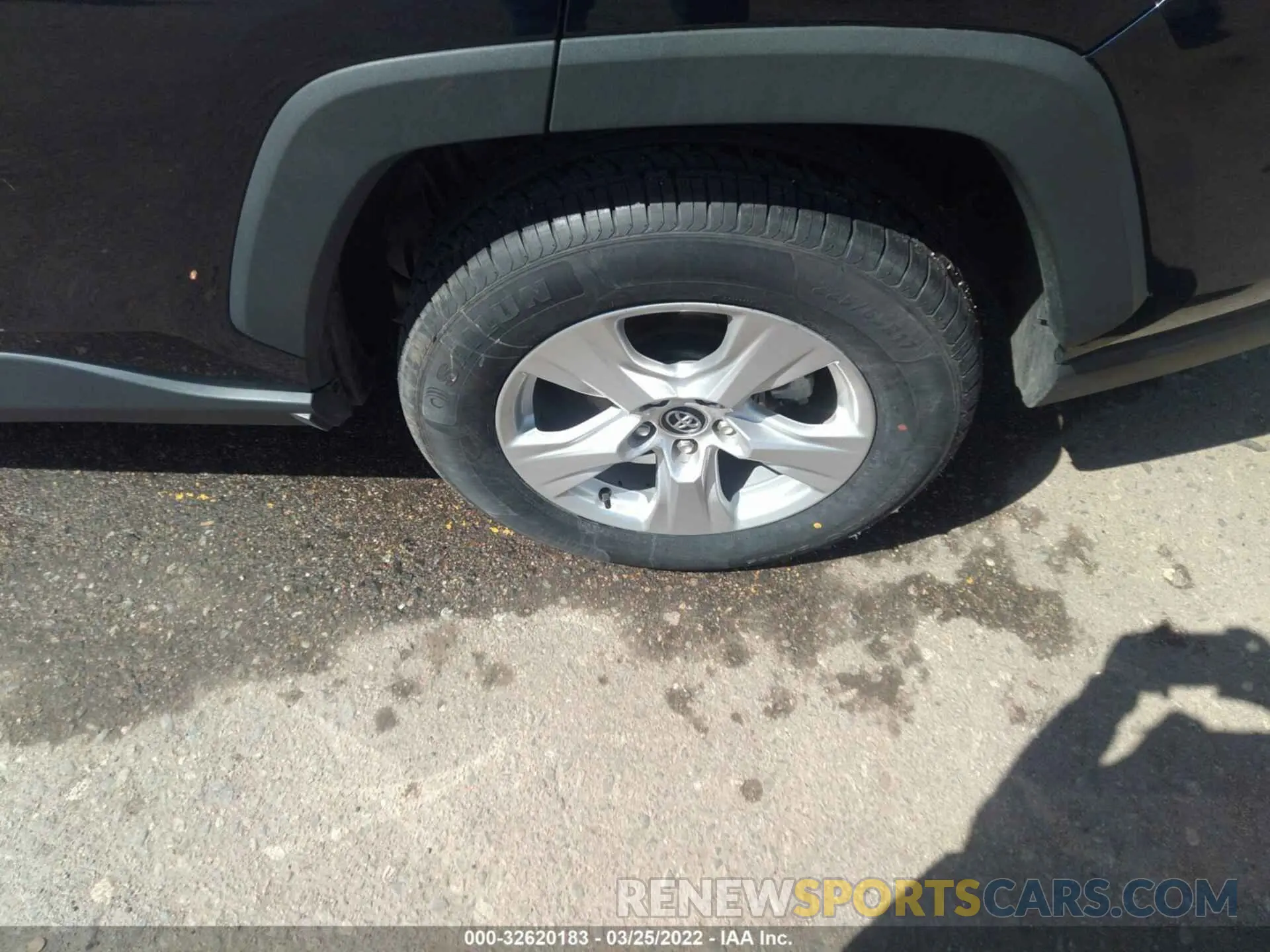 14 Photograph of a damaged car 2T3P1RFVXLC079066 TOYOTA RAV4 2020