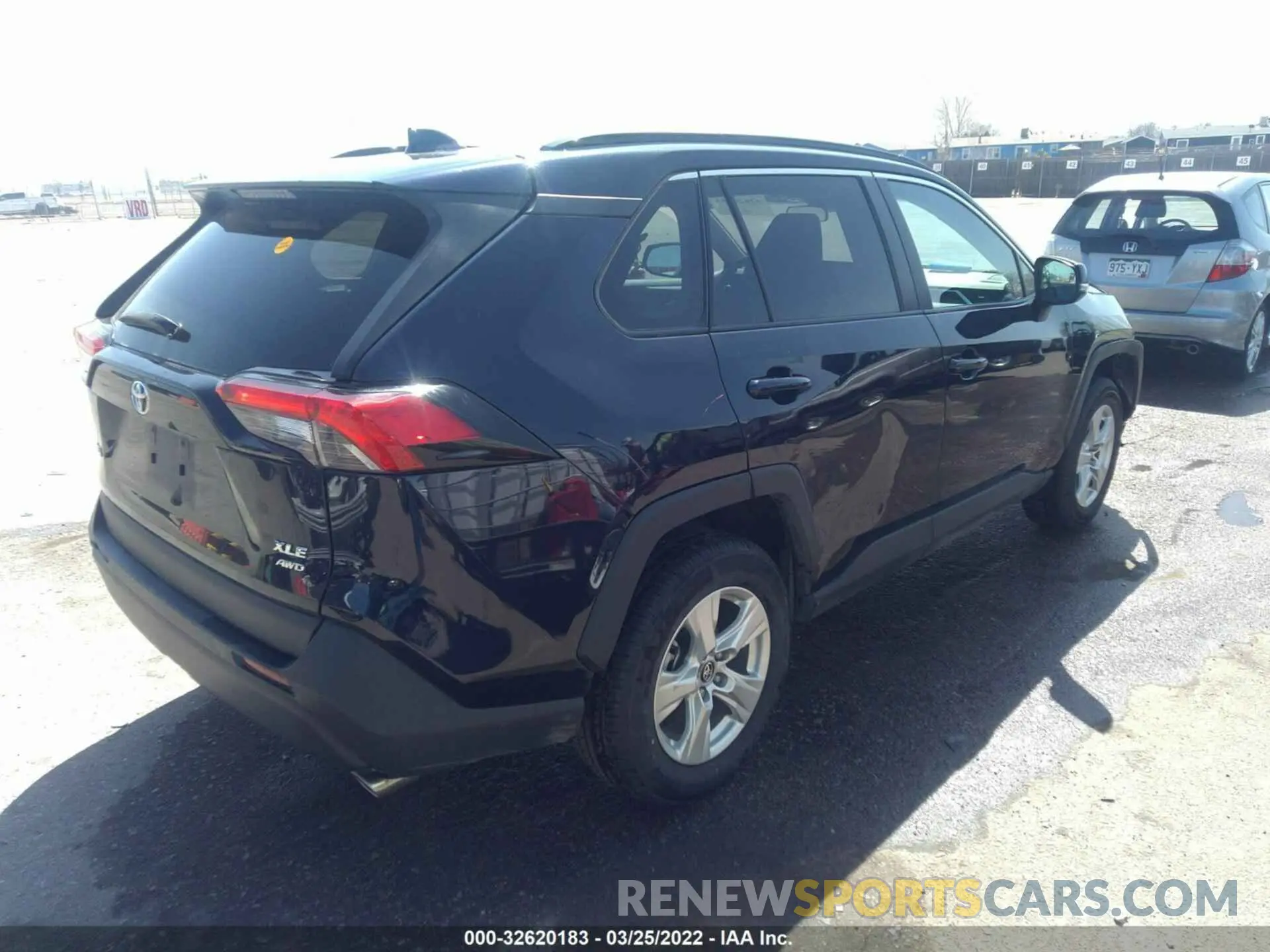 4 Photograph of a damaged car 2T3P1RFVXLC079066 TOYOTA RAV4 2020