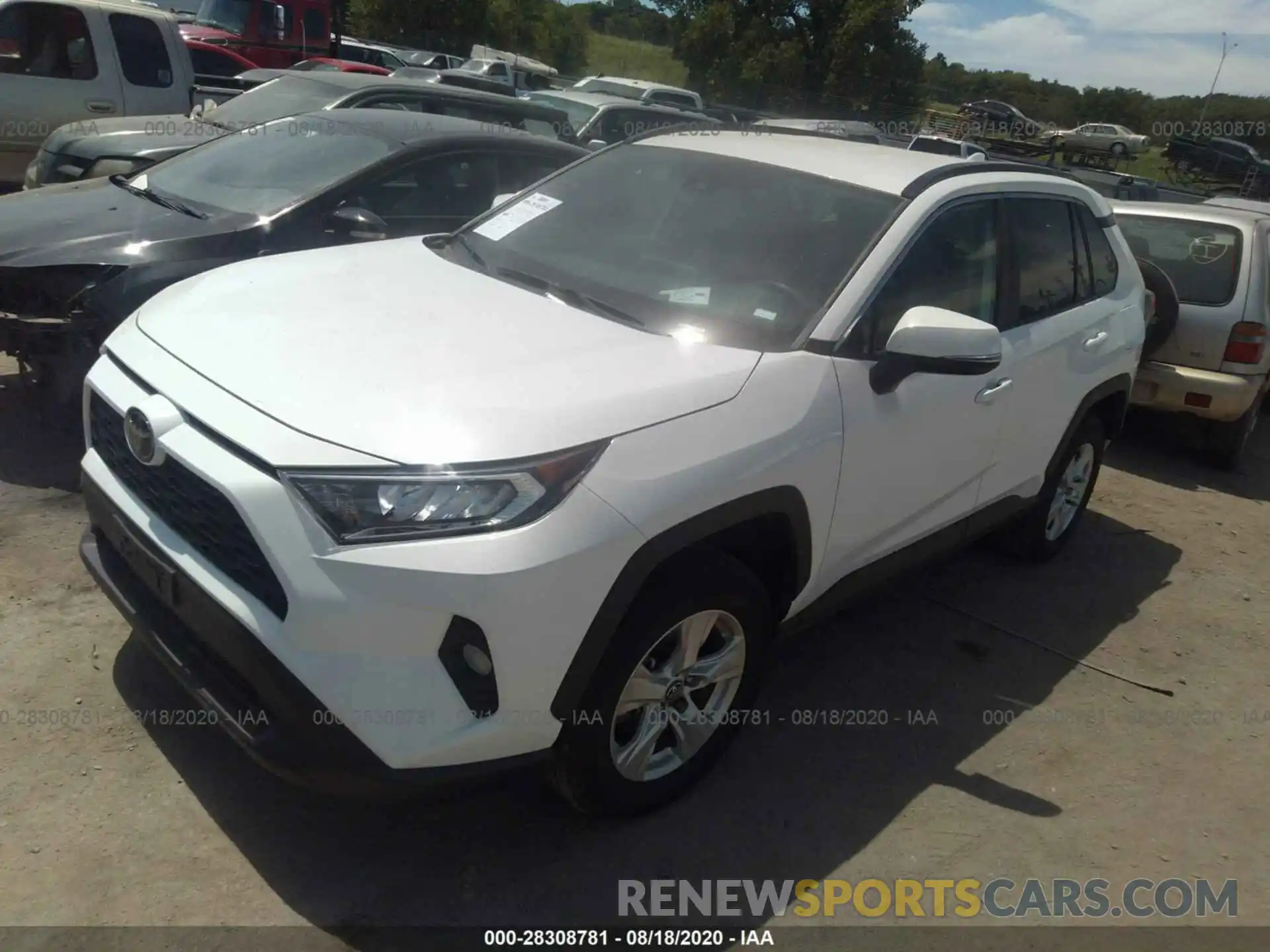 2 Photograph of a damaged car 2T3P1RFVXLC082419 TOYOTA RAV4 2020