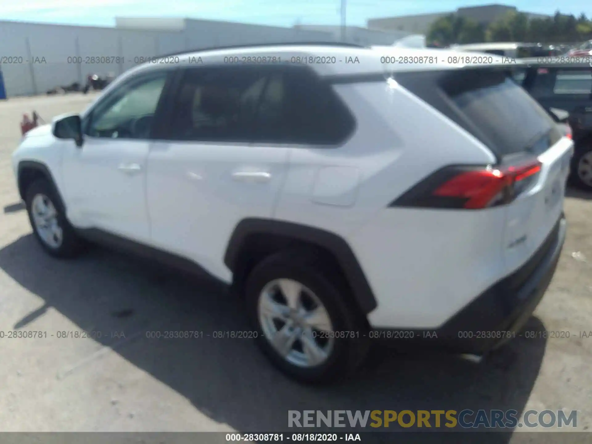 3 Photograph of a damaged car 2T3P1RFVXLC082419 TOYOTA RAV4 2020