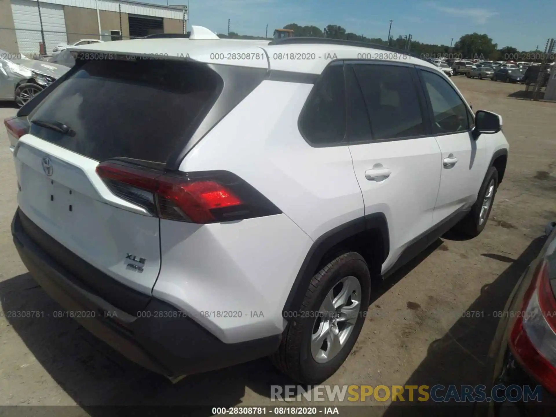 4 Photograph of a damaged car 2T3P1RFVXLC082419 TOYOTA RAV4 2020