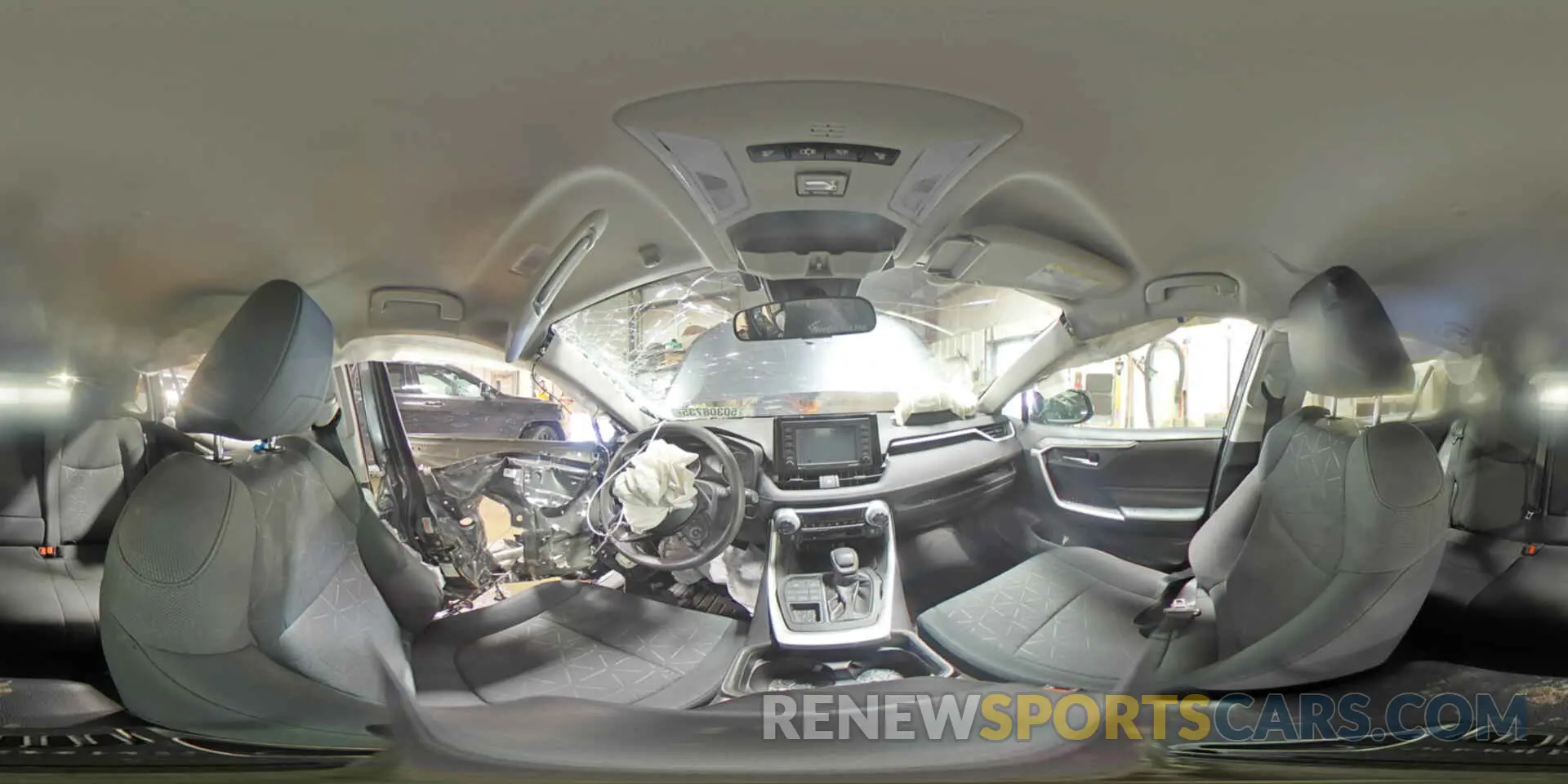 15 Photograph of a damaged car 2T3P1RFVXLC091217 TOYOTA RAV4 2020