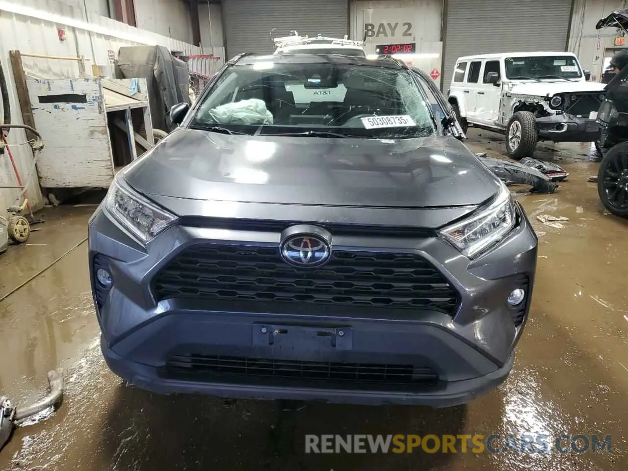 5 Photograph of a damaged car 2T3P1RFVXLC091217 TOYOTA RAV4 2020
