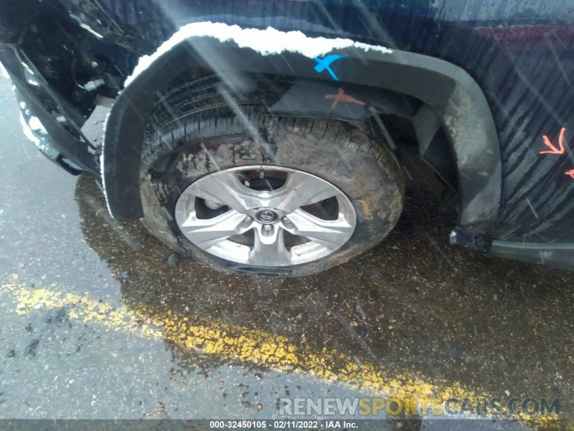 13 Photograph of a damaged car 2T3P1RFVXLC099270 TOYOTA RAV4 2020