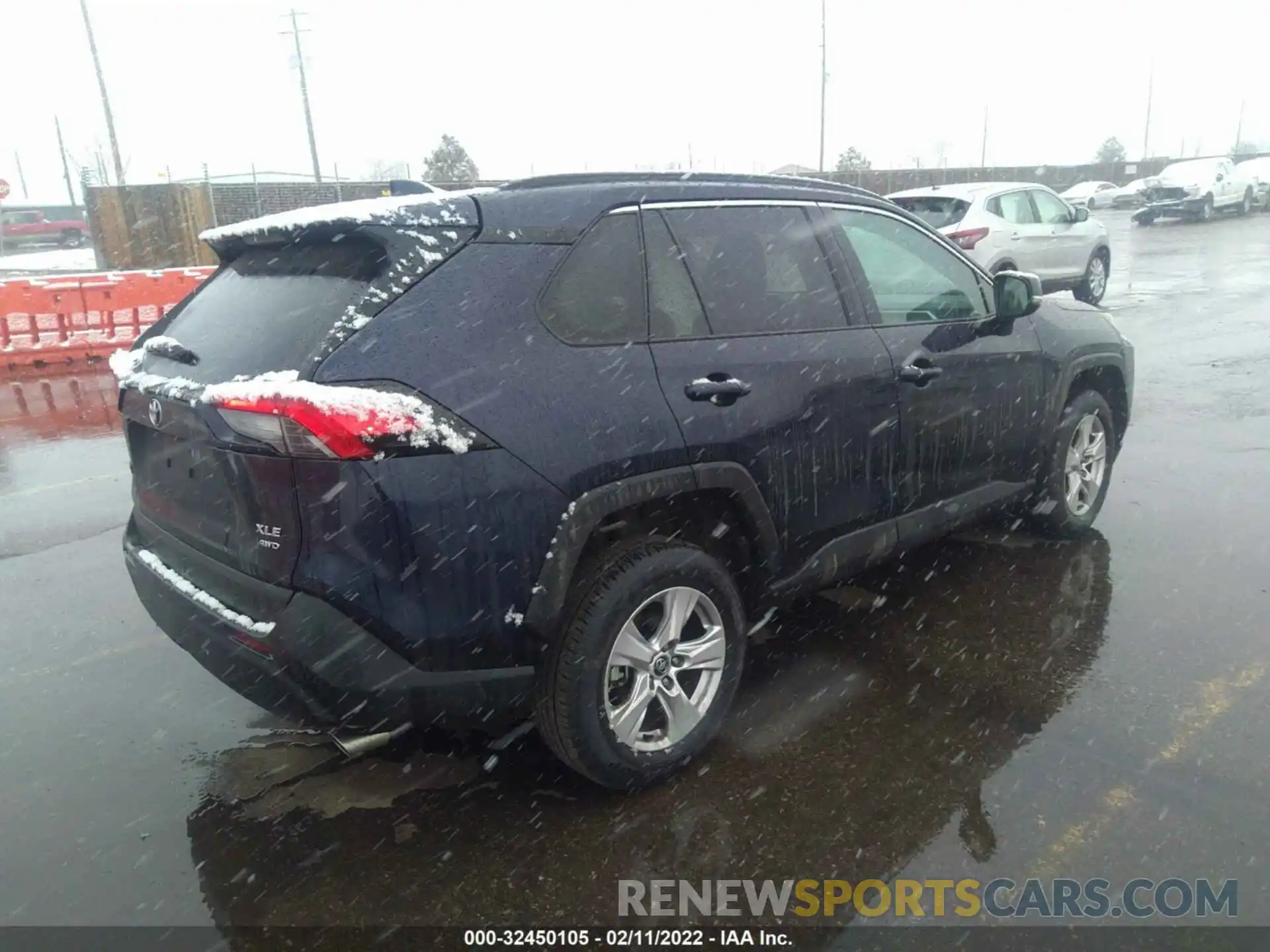 4 Photograph of a damaged car 2T3P1RFVXLC099270 TOYOTA RAV4 2020