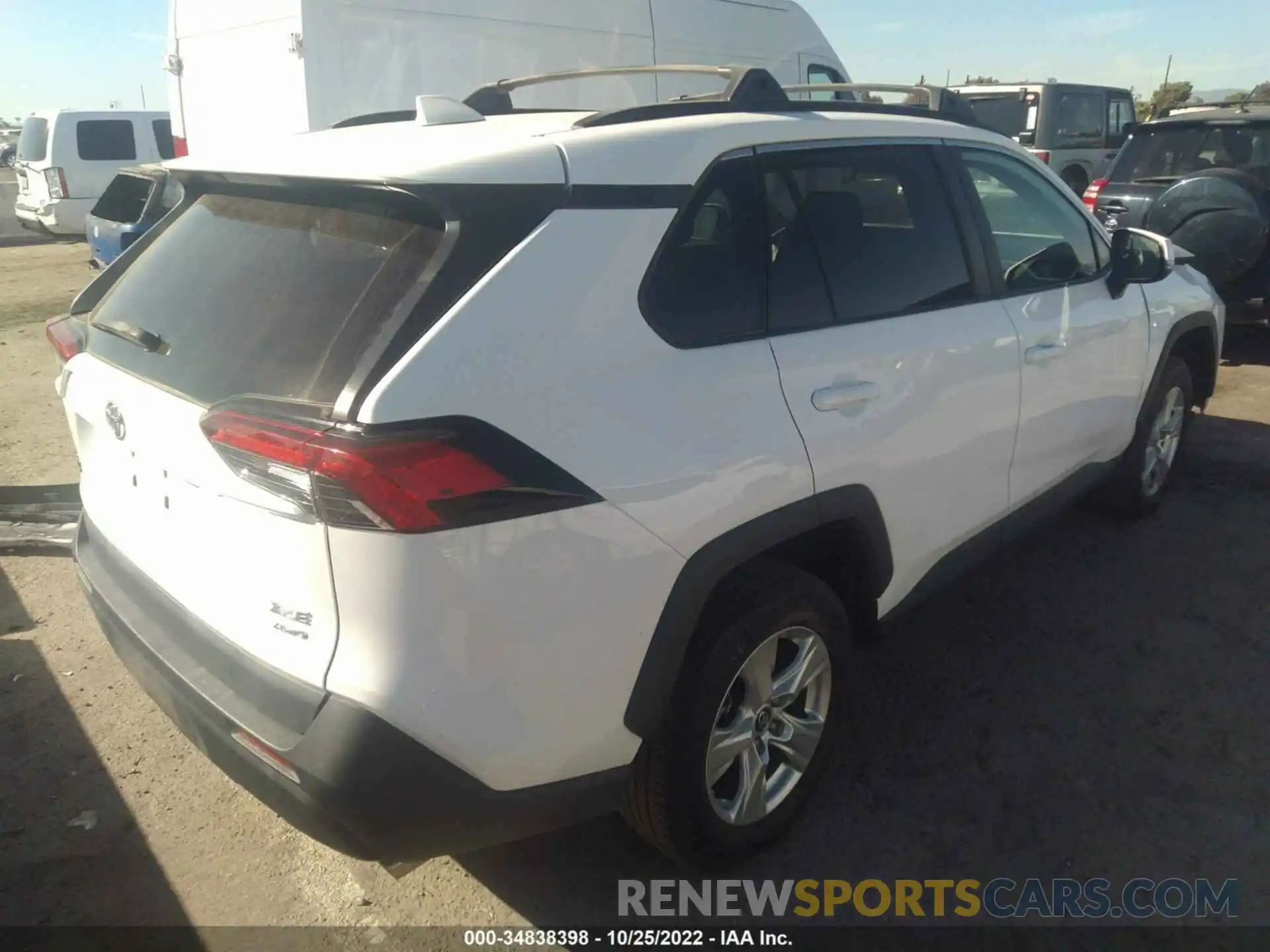 4 Photograph of a damaged car 2T3P1RFVXLC103334 TOYOTA RAV4 2020