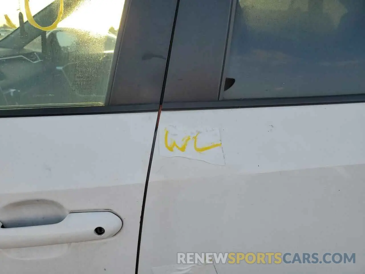 13 Photograph of a damaged car 2T3P1RFVXLC107612 TOYOTA RAV4 2020