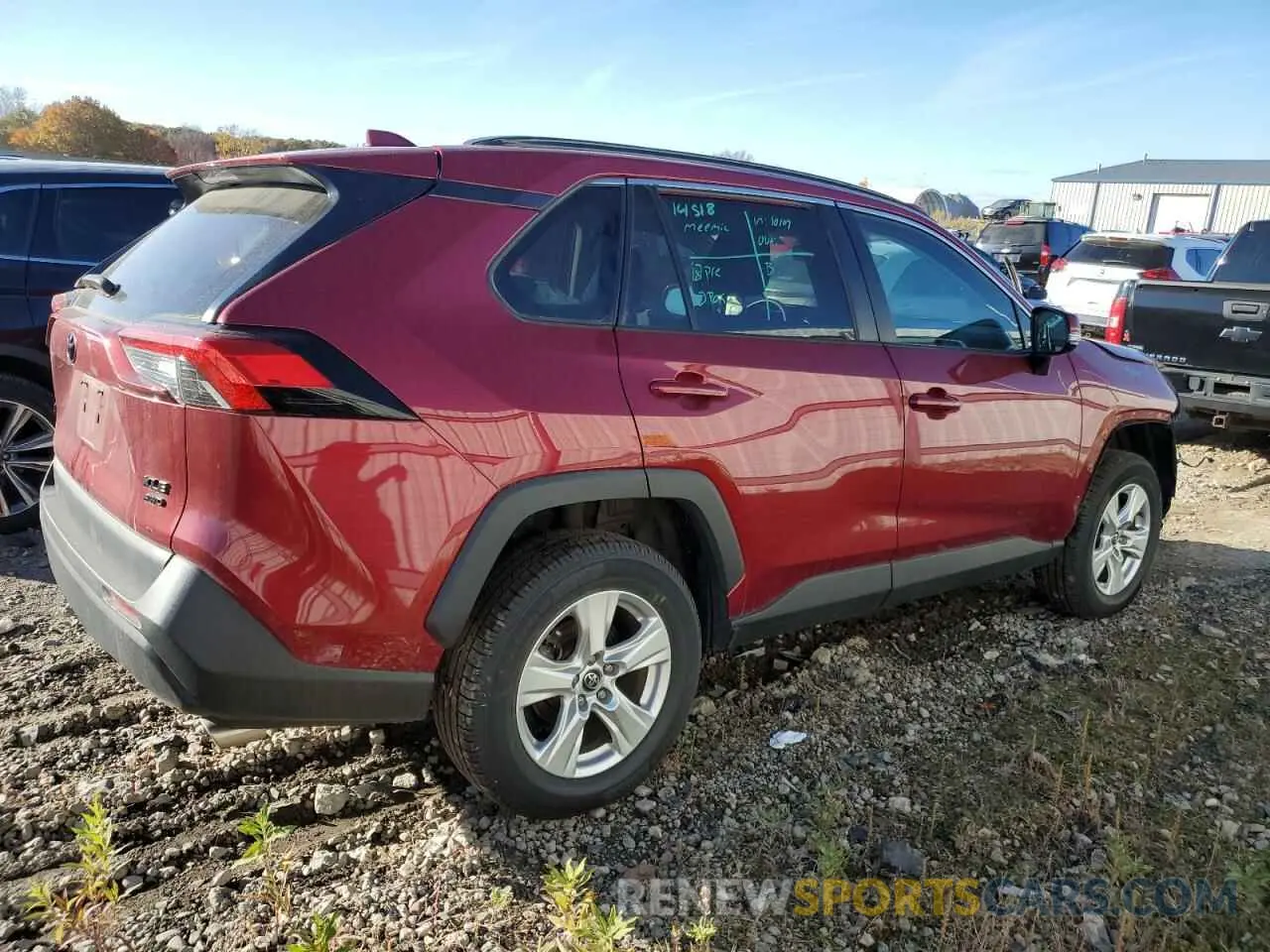 3 Photograph of a damaged car 2T3P1RFVXLW095749 TOYOTA RAV4 2020