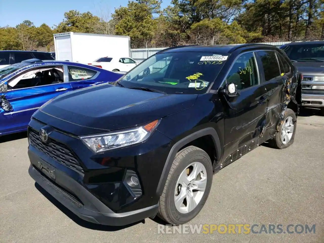 2 Photograph of a damaged car 2T3P1RFVXLW099705 TOYOTA RAV4 2020