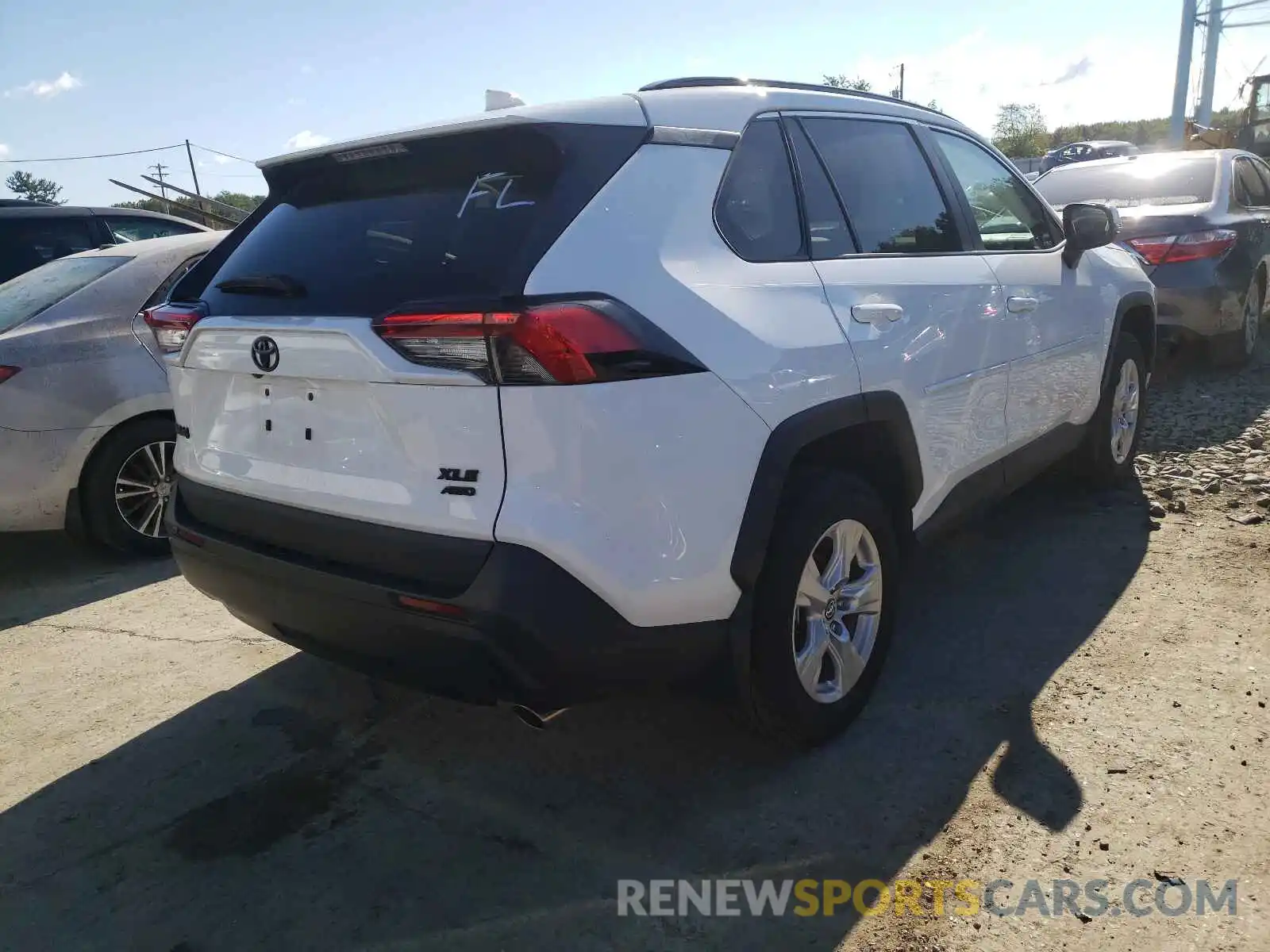 4 Photograph of a damaged car 2T3P1RFVXLW107155 TOYOTA RAV4 2020