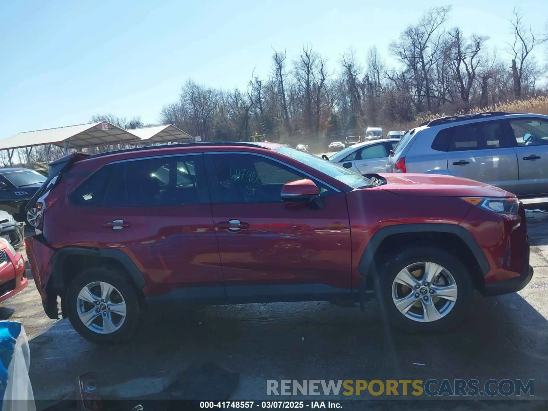 14 Photograph of a damaged car 2T3P1RFVXLW115577 TOYOTA RAV4 2020