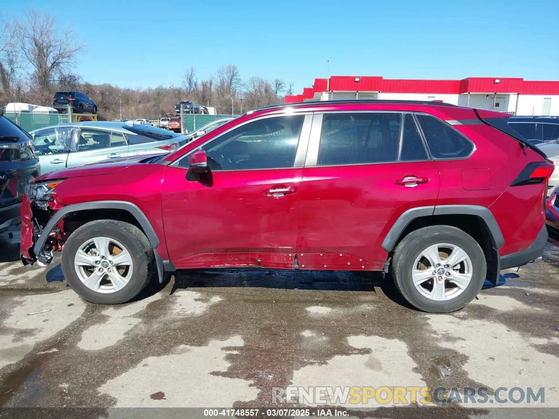 15 Photograph of a damaged car 2T3P1RFVXLW115577 TOYOTA RAV4 2020