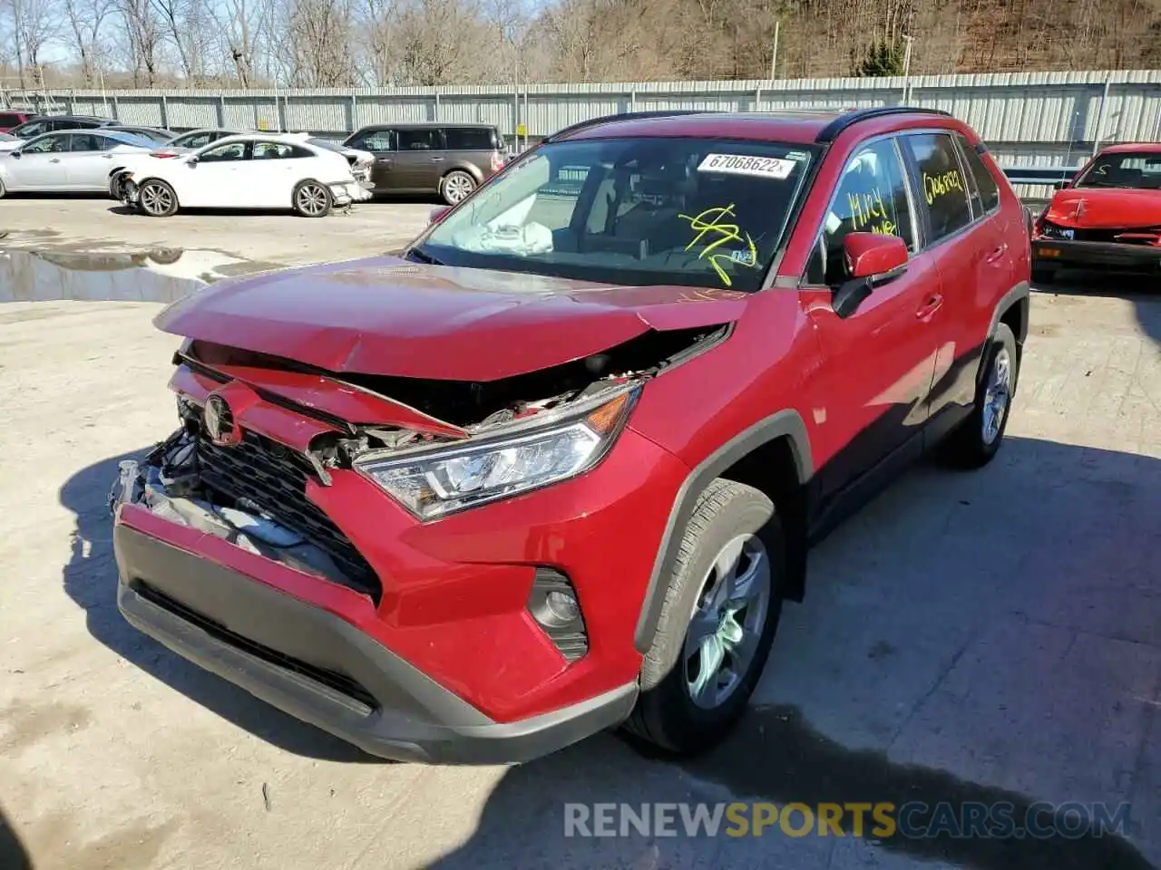 2 Photograph of a damaged car 2T3P1RFVXLW121332 TOYOTA RAV4 2020