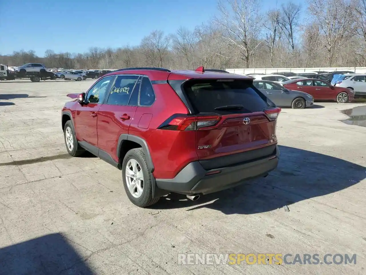 3 Photograph of a damaged car 2T3P1RFVXLW121332 TOYOTA RAV4 2020