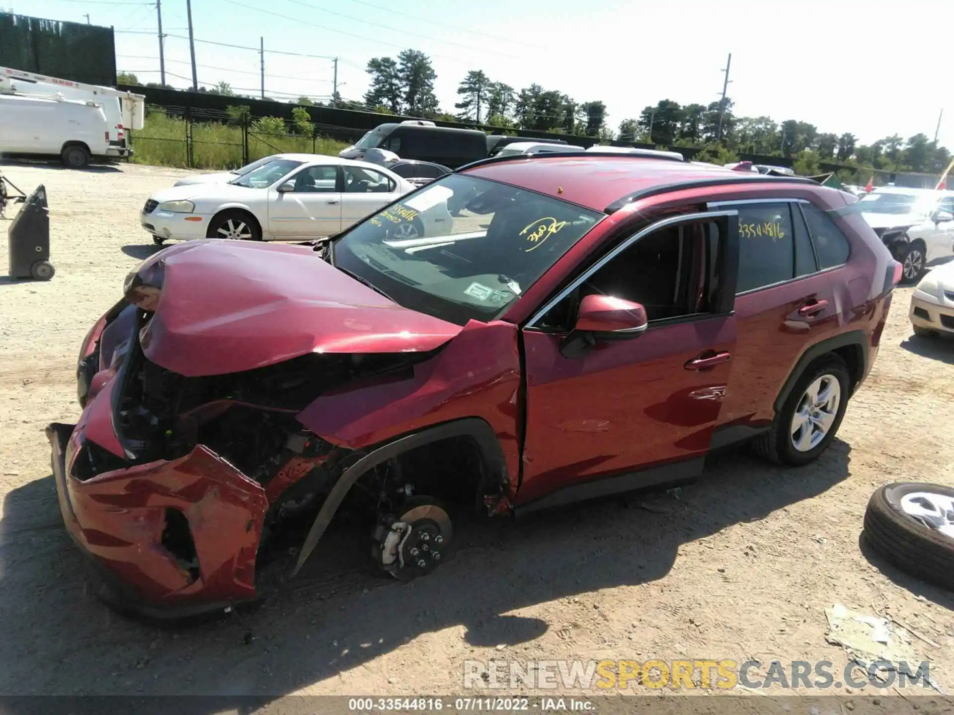 2 Photograph of a damaged car 2T3P1RFVXLW129673 TOYOTA RAV4 2020