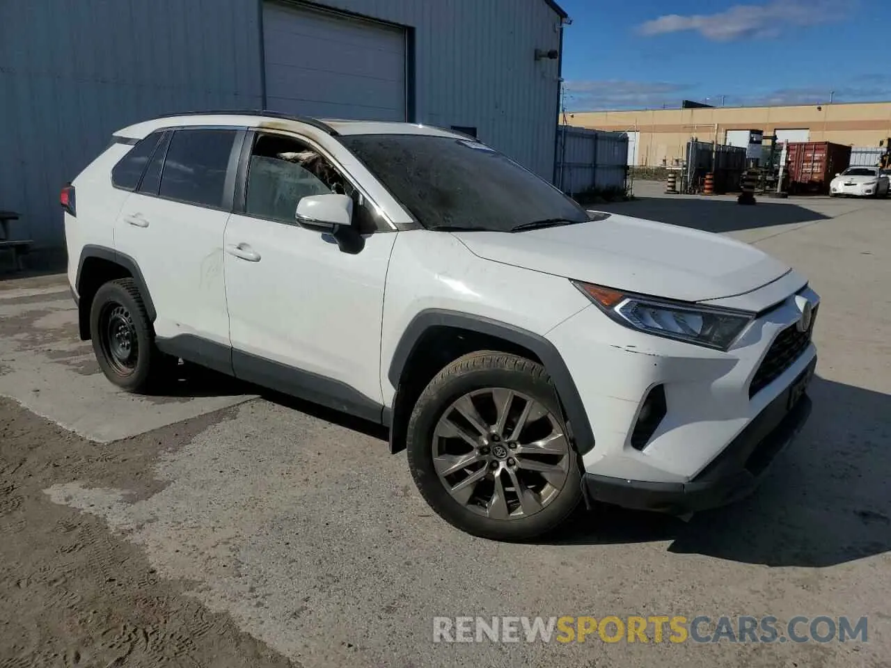 4 Photograph of a damaged car 2T3R1RFV3LC078334 TOYOTA RAV4 2020