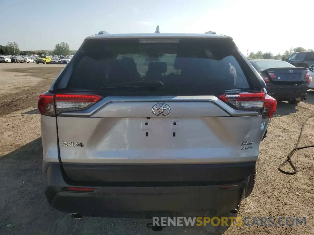 6 Photograph of a damaged car 2T3R1RFV3LC094453 TOYOTA RAV4 2020
