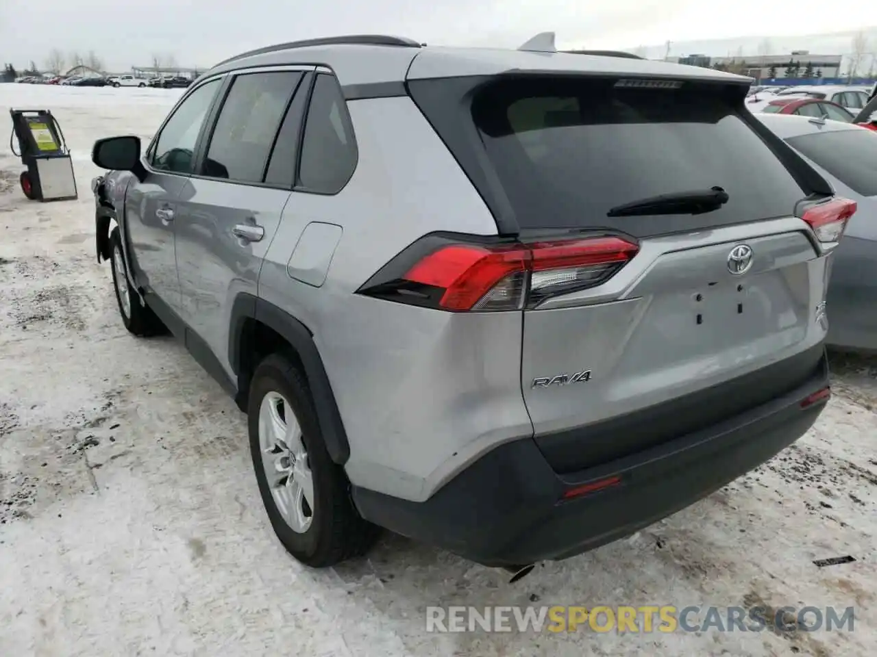 3 Photograph of a damaged car 2T3R1RFV4LC067018 TOYOTA RAV4 2020