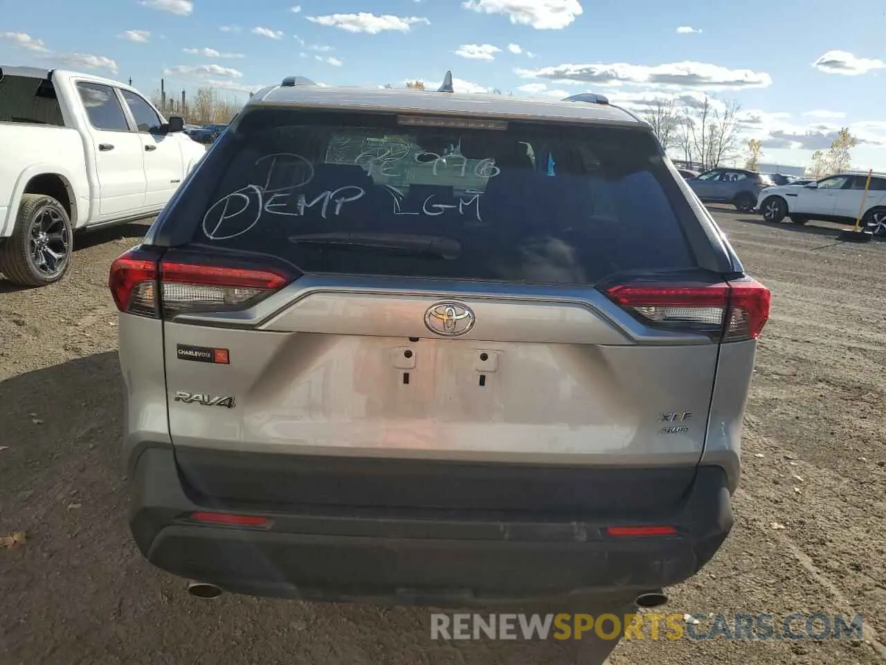6 Photograph of a damaged car 2T3R1RFV8LC095694 TOYOTA RAV4 2020