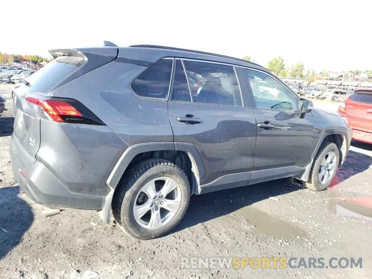 3 Photograph of a damaged car 2T3R1RFV8LW128207 TOYOTA RAV4 2020