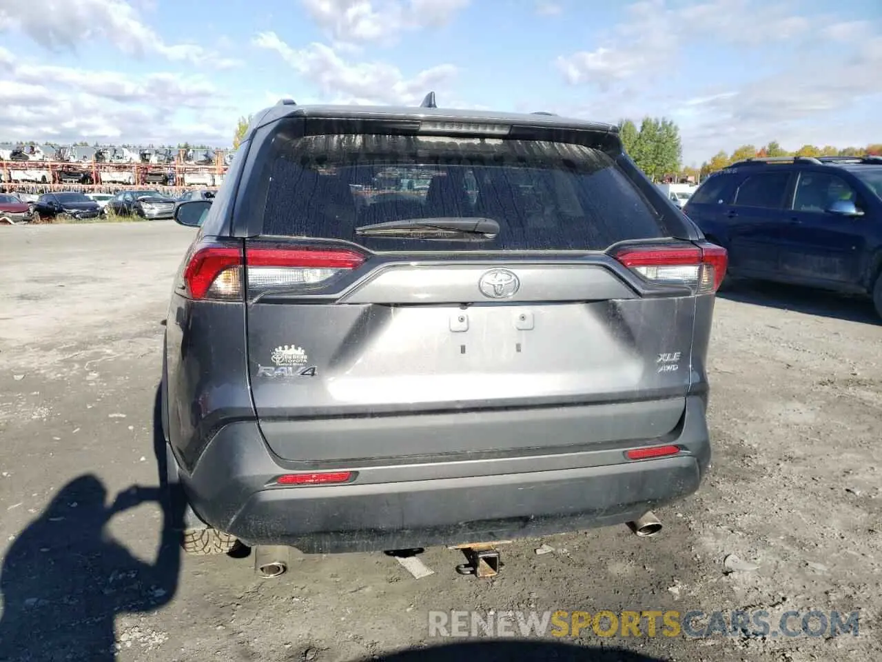 6 Photograph of a damaged car 2T3R1RFV8LW128207 TOYOTA RAV4 2020