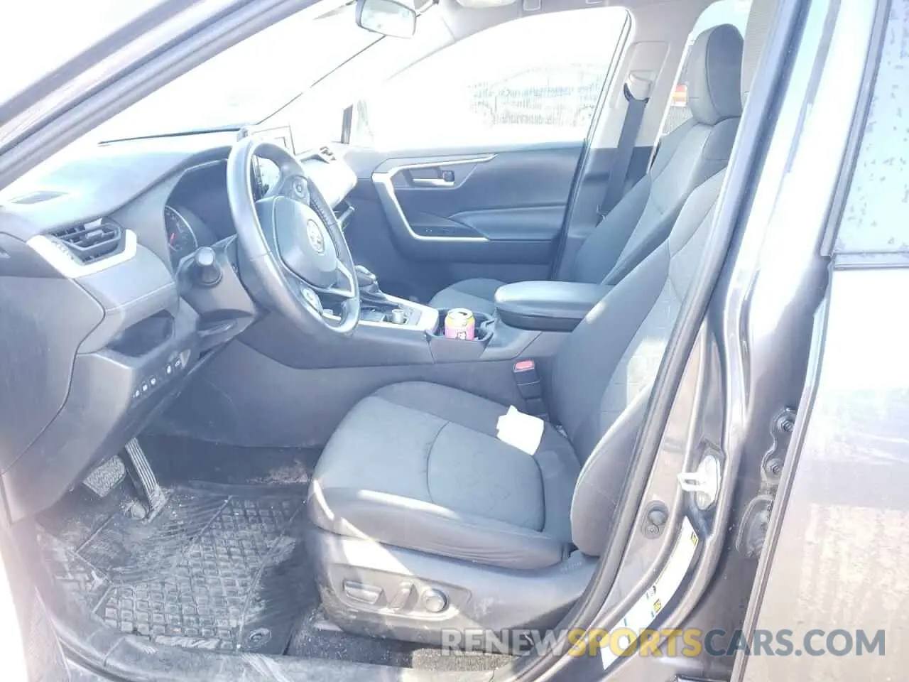 7 Photograph of a damaged car 2T3R1RFV8LW128207 TOYOTA RAV4 2020