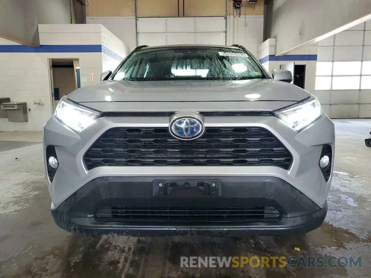 5 Photograph of a damaged car 2T3R6RFV7LW001496 TOYOTA RAV4 2020