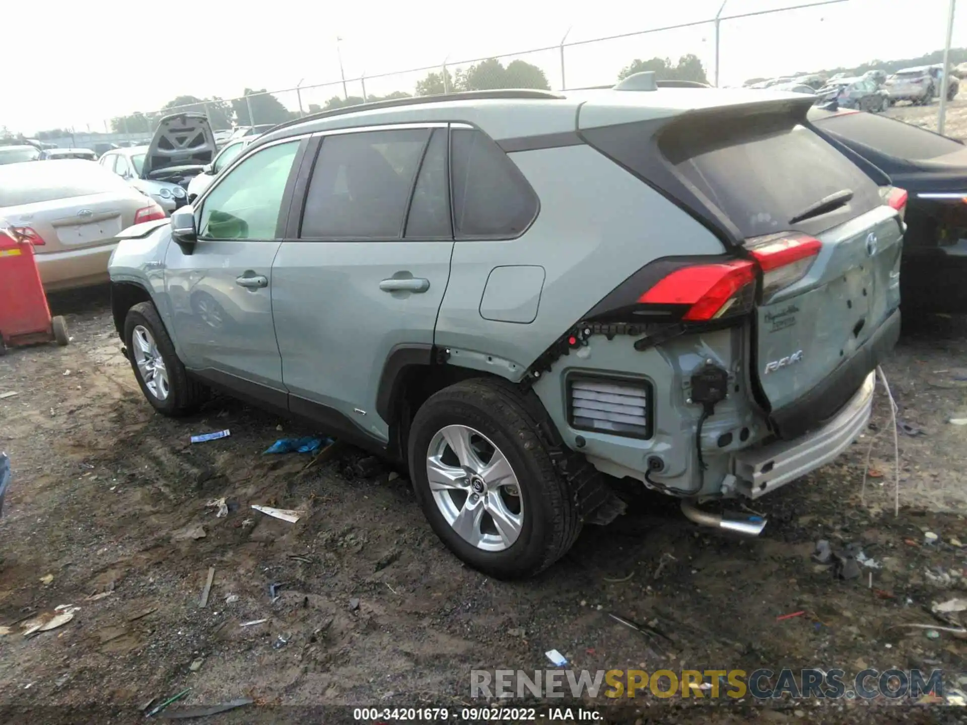 3 Photograph of a damaged car 2T3RWRFV0LW063077 TOYOTA RAV4 2020