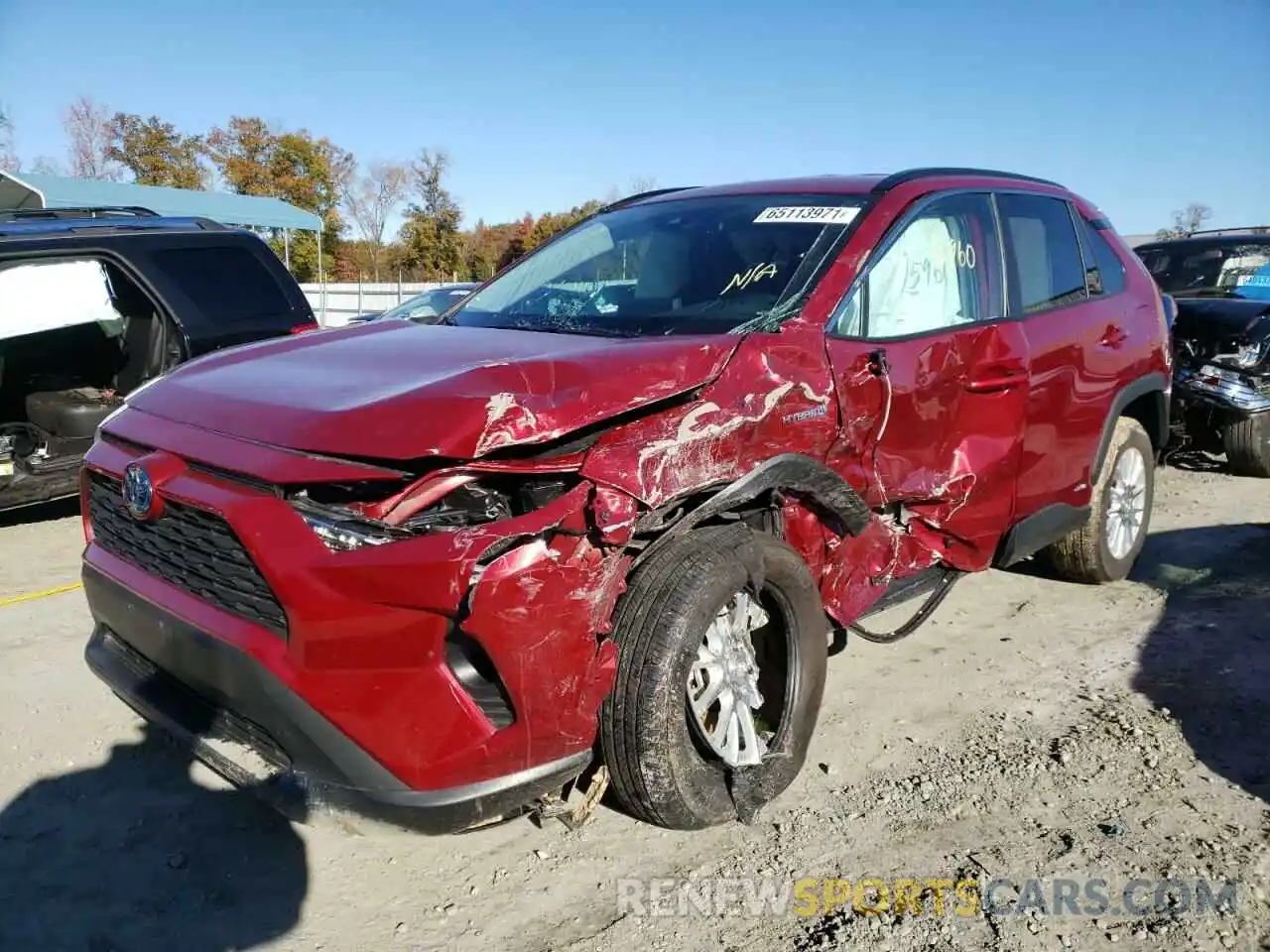 2 Photograph of a damaged car 2T3RWRFV0LW072023 TOYOTA RAV4 2020