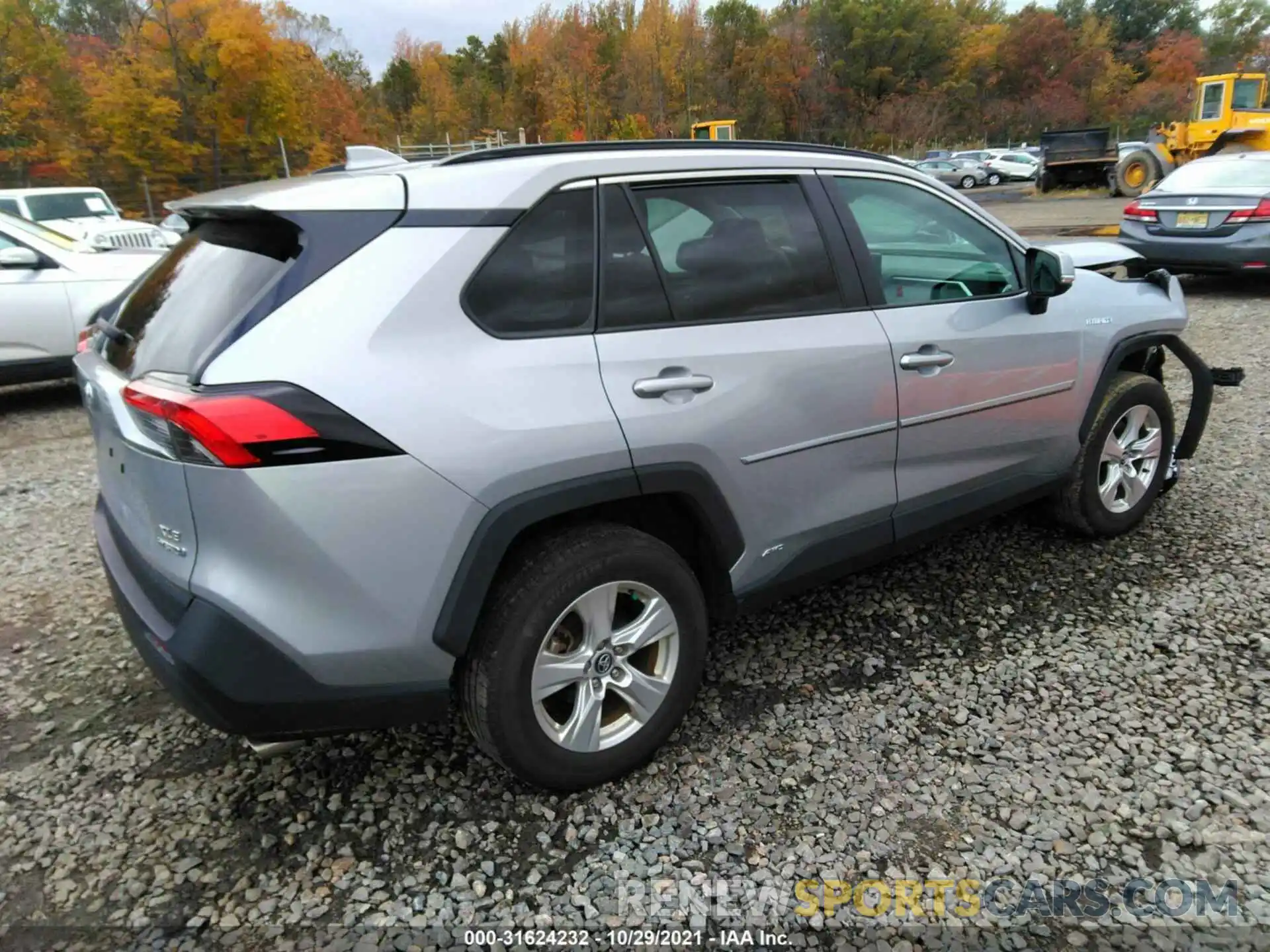 4 Photograph of a damaged car 2T3RWRFV0LW081255 TOYOTA RAV4 2020