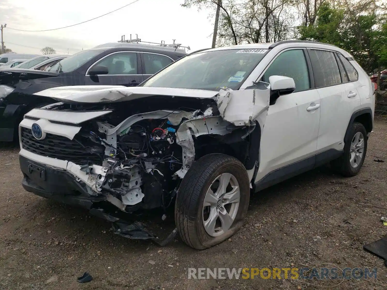 2 Photograph of a damaged car 2T3RWRFV1LW057191 TOYOTA RAV4 2020