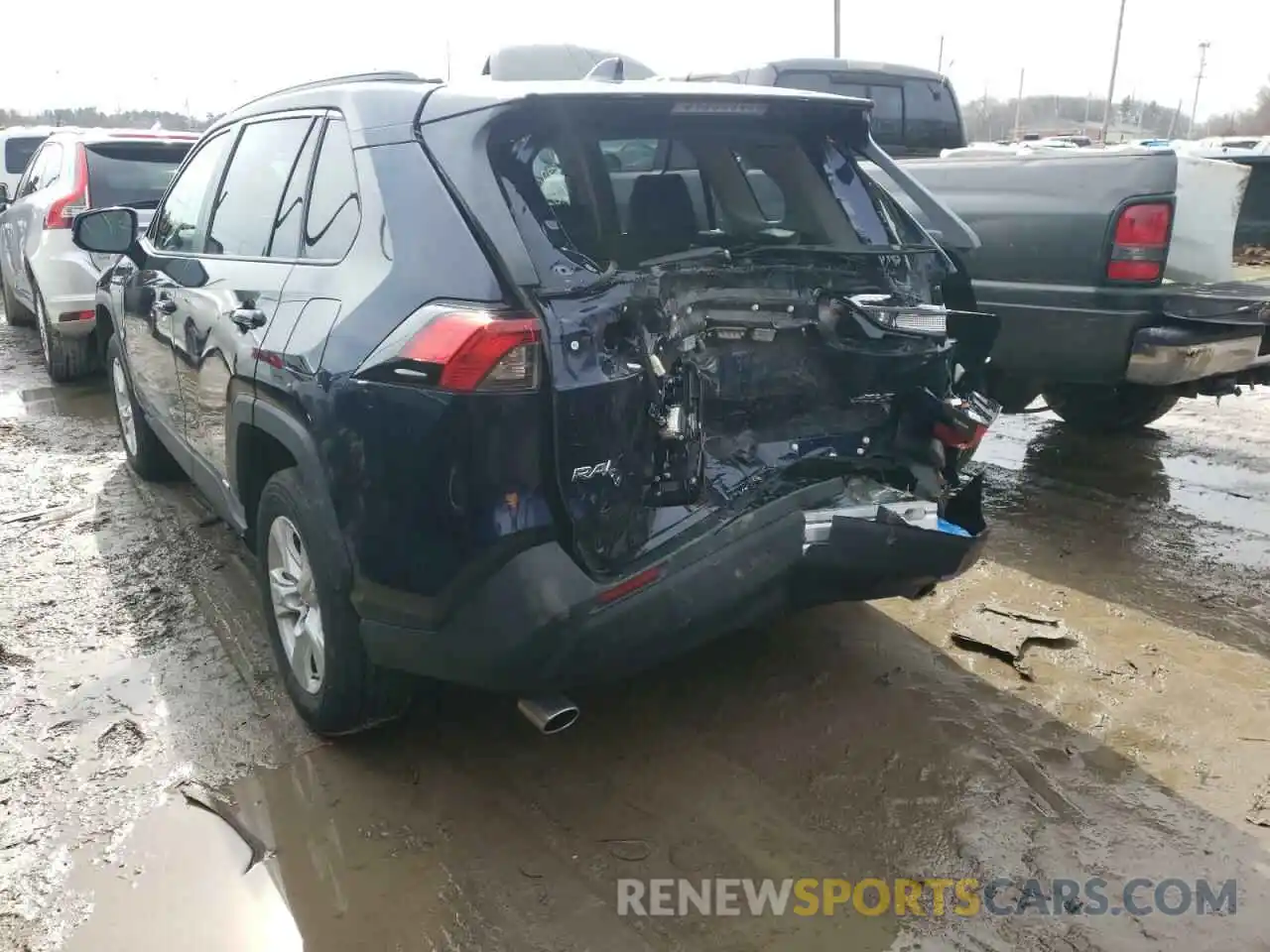 3 Photograph of a damaged car 2T3RWRFV1LW057529 TOYOTA RAV4 2020