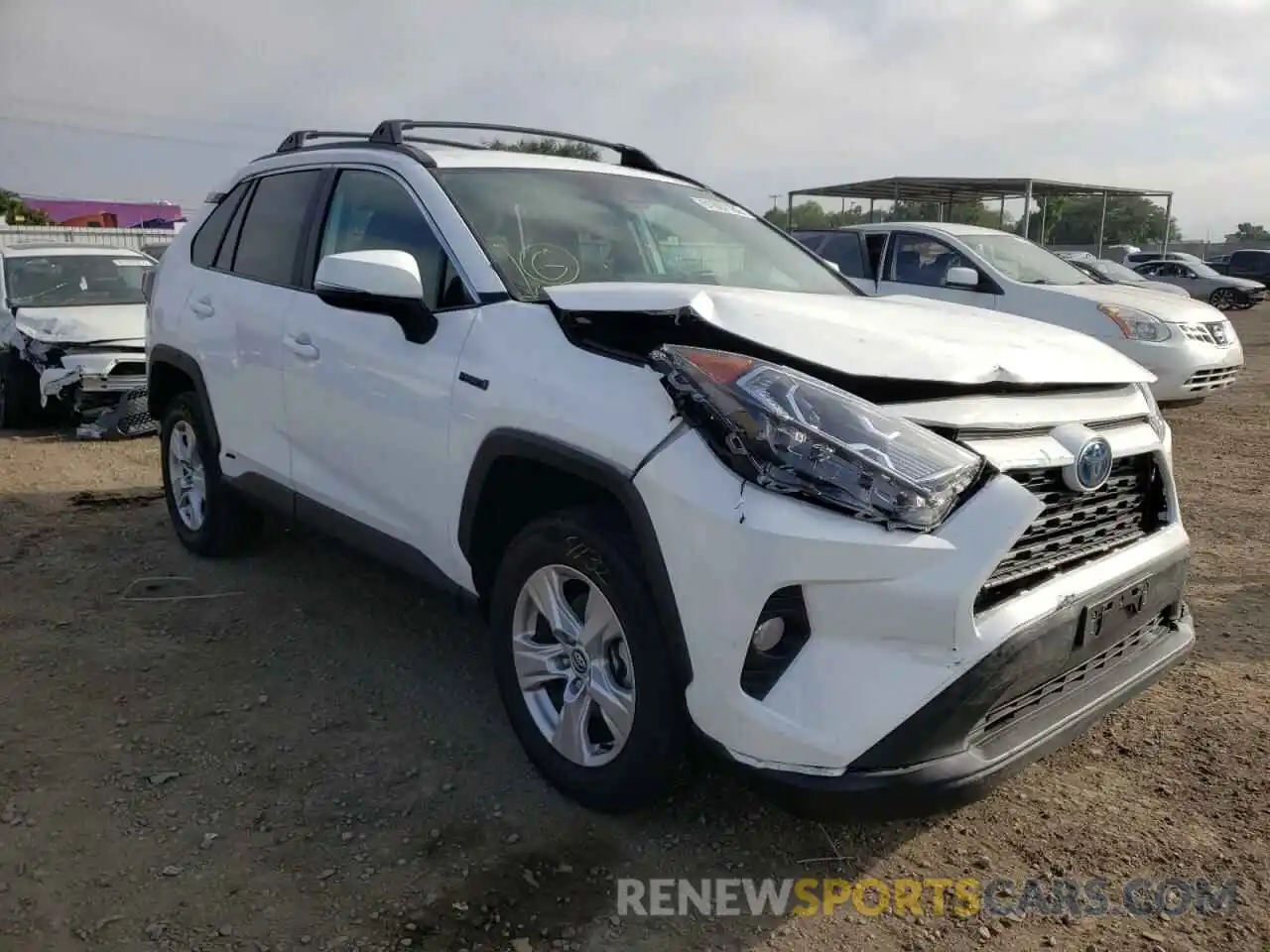 1 Photograph of a damaged car 2T3RWRFV1LW069857 TOYOTA RAV4 2020