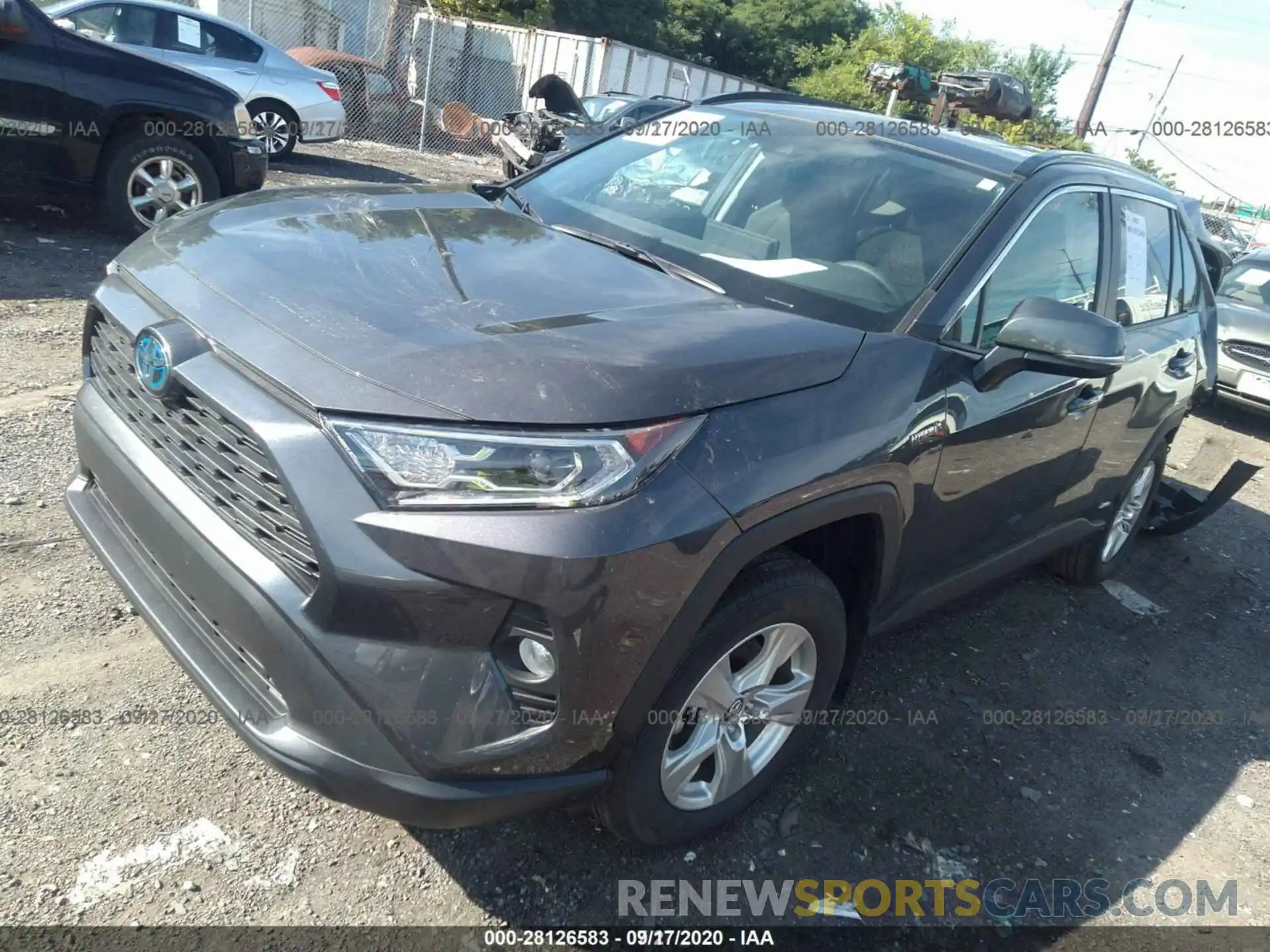 12 Photograph of a damaged car 2T3RWRFV1LW070779 TOYOTA RAV4 2020