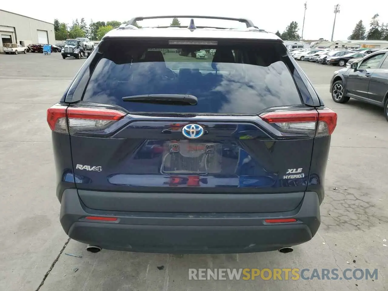 6 Photograph of a damaged car 2T3RWRFV1LW074427 TOYOTA RAV4 2020