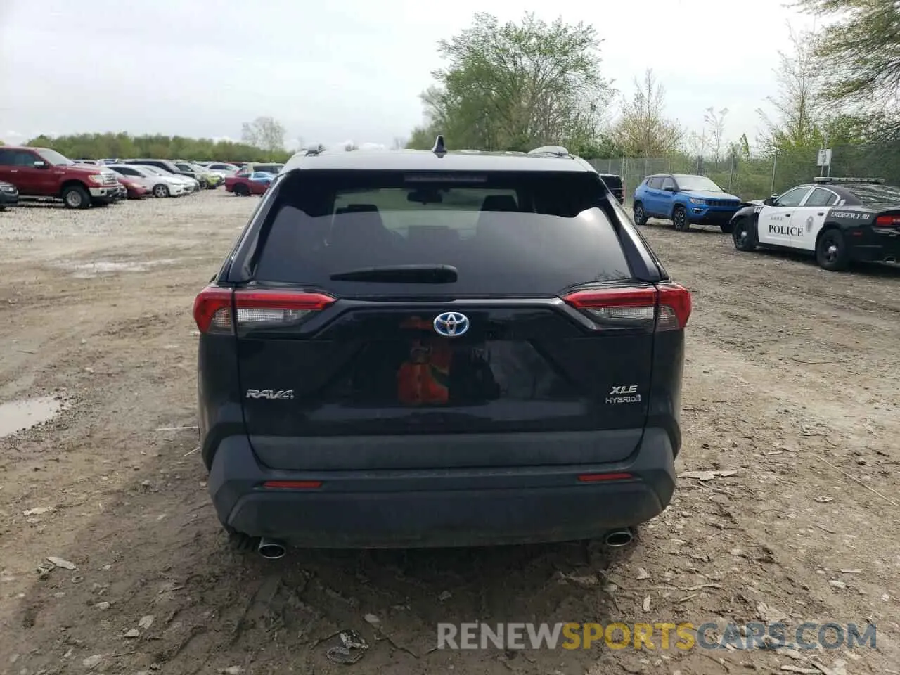 6 Photograph of a damaged car 2T3RWRFV1LW093981 TOYOTA RAV4 2020