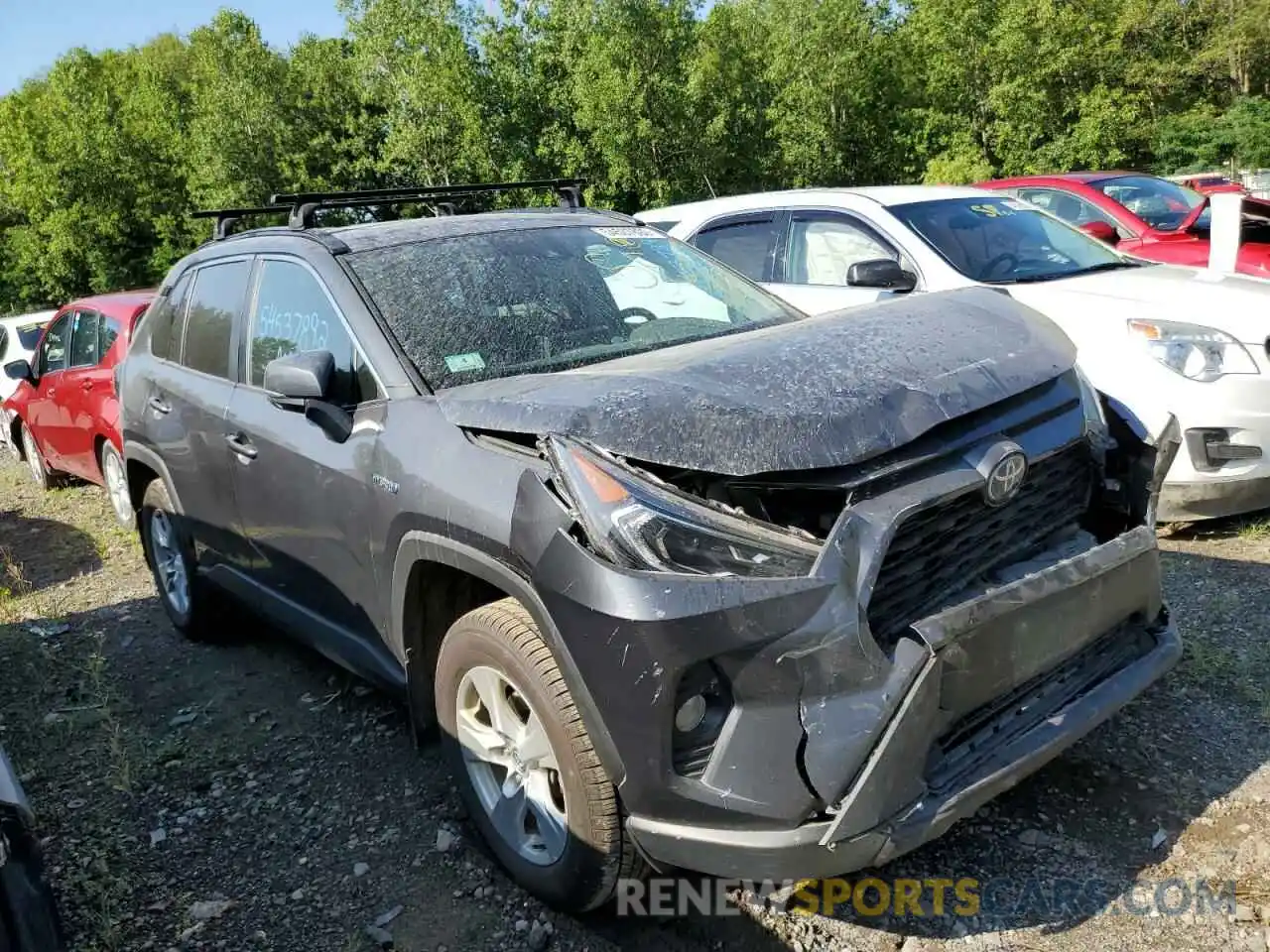 1 Photograph of a damaged car 2T3RWRFV2LW054655 TOYOTA RAV4 2020