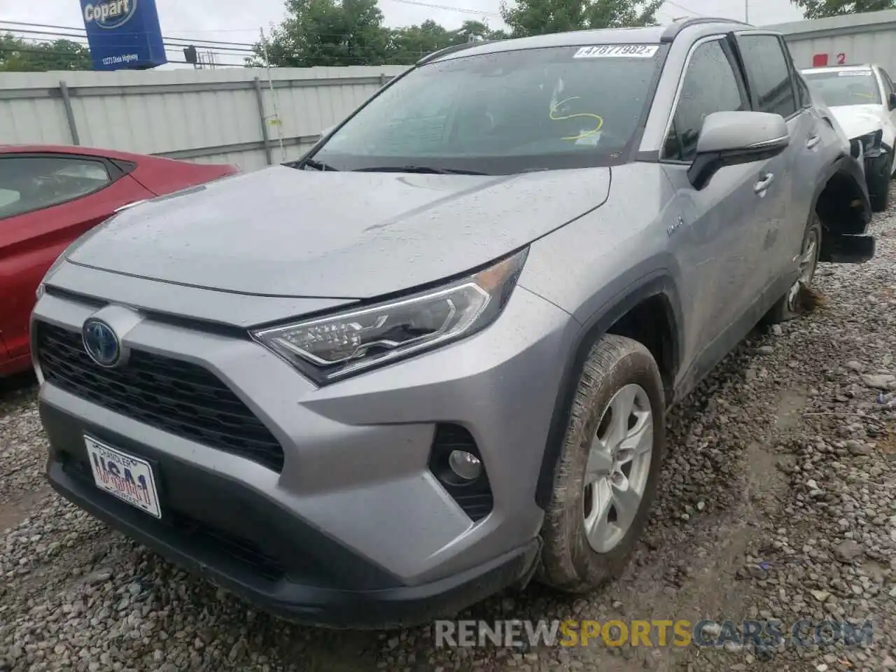 2 Photograph of a damaged car 2T3RWRFV2LW055143 TOYOTA RAV4 2020